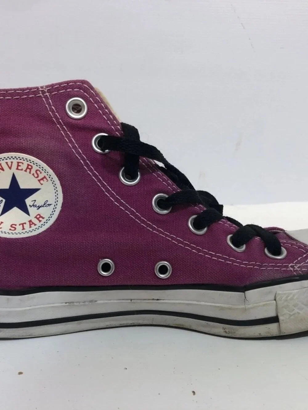 Lot of 2 Converse Chuck Taylor All Star Sneakers White & Purple M7650 Wmn Sz 7